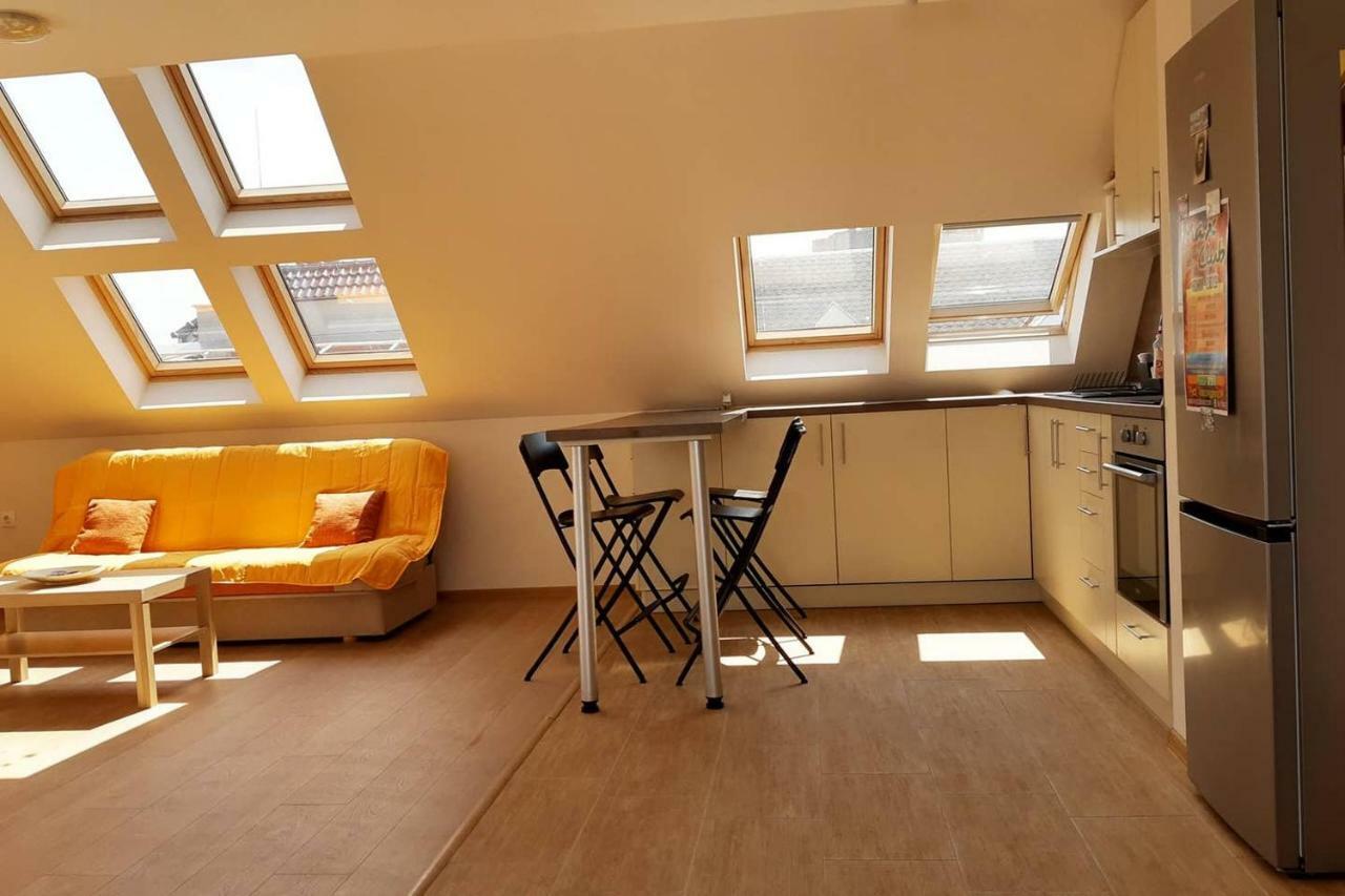 Sky Blue Danube Apartment روس المظهر الخارجي الصورة