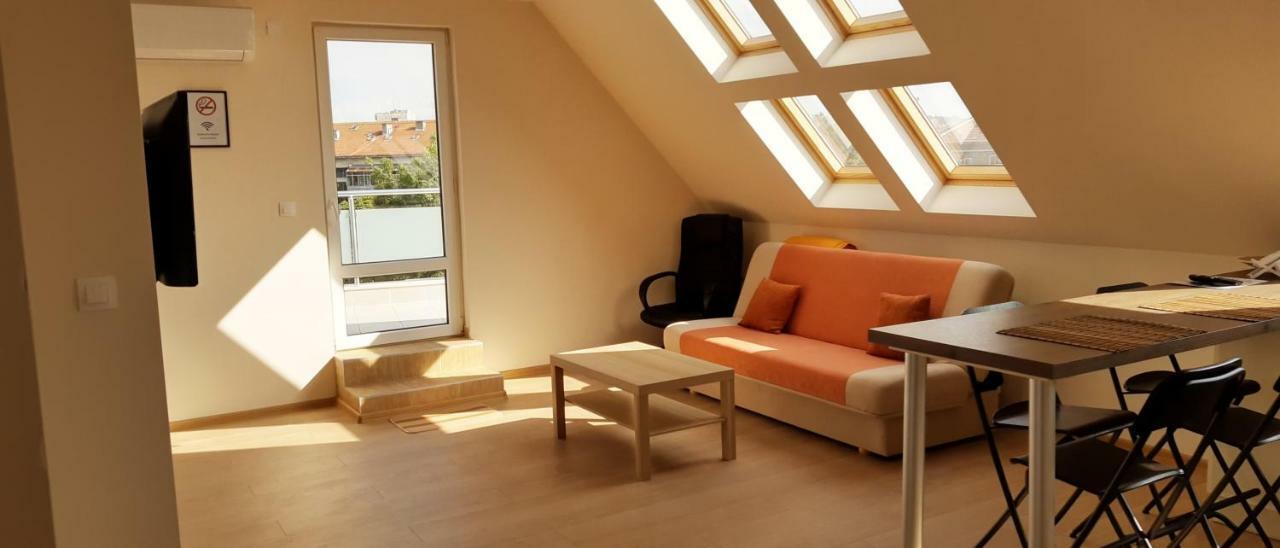 Sky Blue Danube Apartment روس المظهر الخارجي الصورة